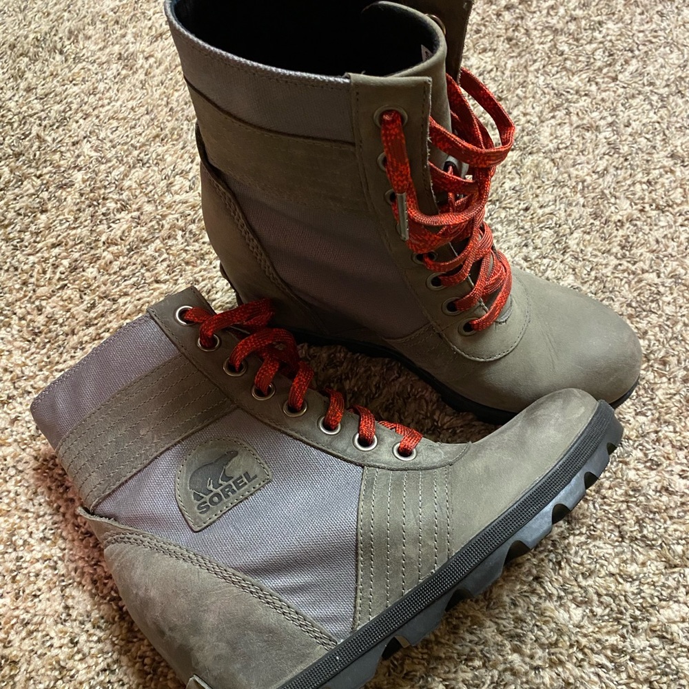 Sorel wedge boots